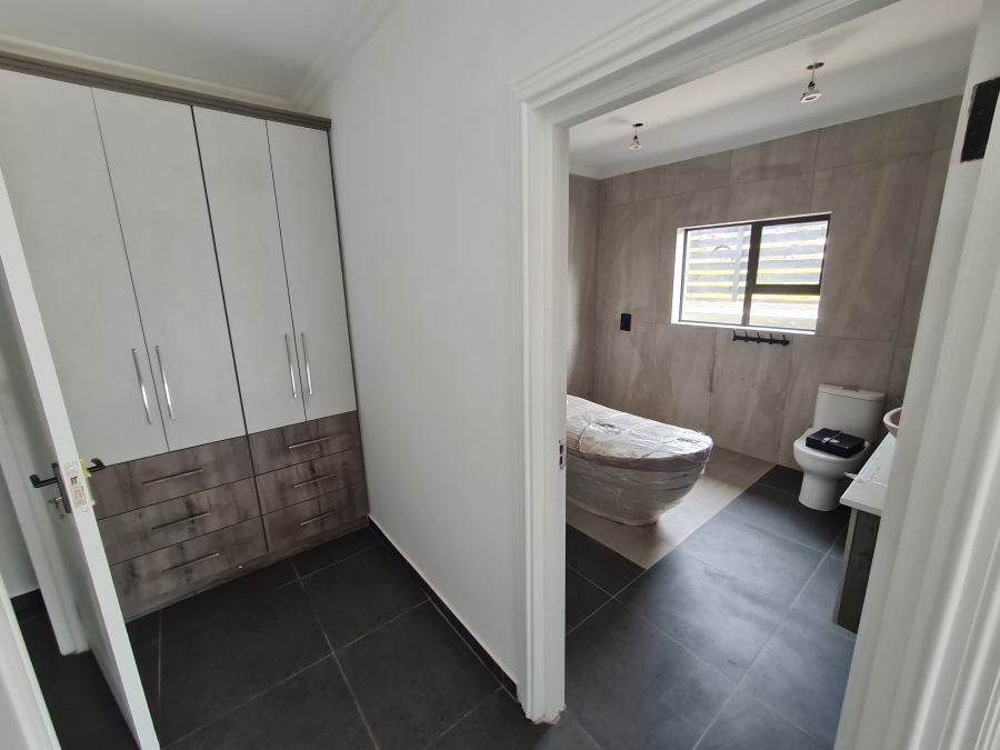 3 Bedroom Property for Sale in Marina Martinique Eastern Cape